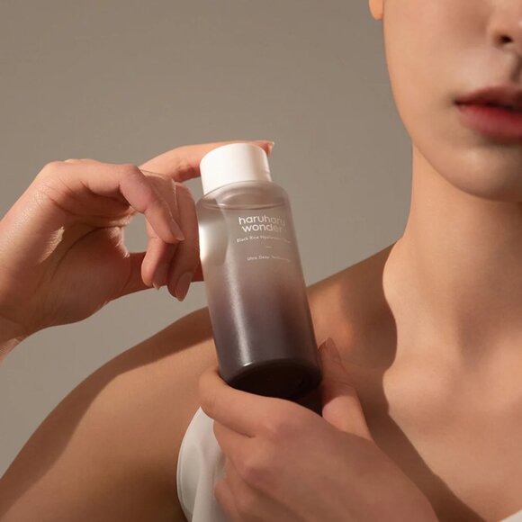 Haruharu Wonder Black Rice Hyaluronic Toner - Picture 3 of 11
